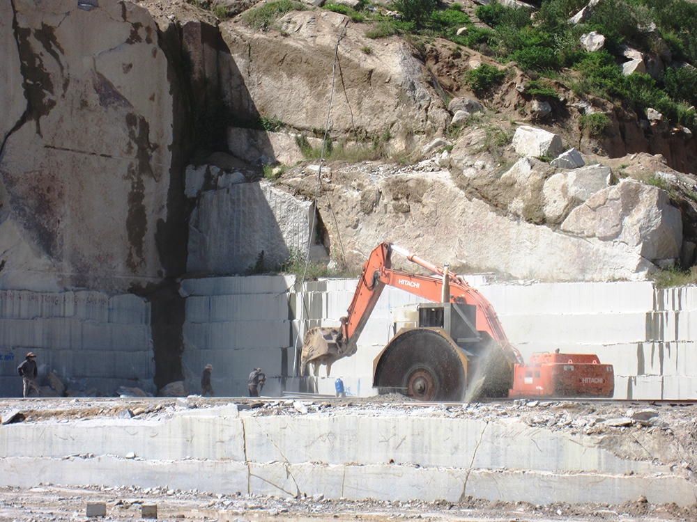 Mo-Phu-Cat-Da-granite-Tim-Hoa-Ca-05[1]
